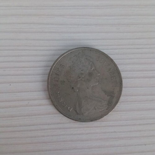 British pence used from 1978 with Queen Elizabeth