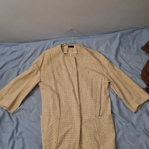 Benetton white coat used size S broken