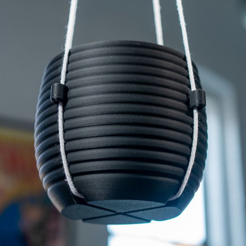 Hanging planter made of biodegradable PLA with transparent inner pot