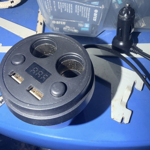Car Lighter Extension with Dual USB and Voltmeter like new