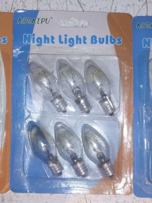Light bulbs E12 10 watt new, set of 3 with 18 bulbs