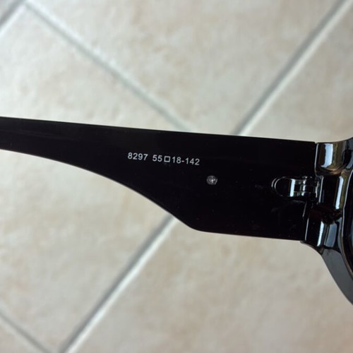Prada sunglasses in excellent condition, black
