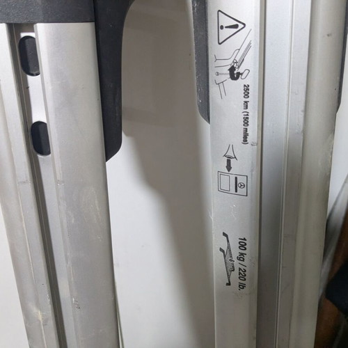 Mercedes-Benz OEM Roof Bars and Bike Carrier like new