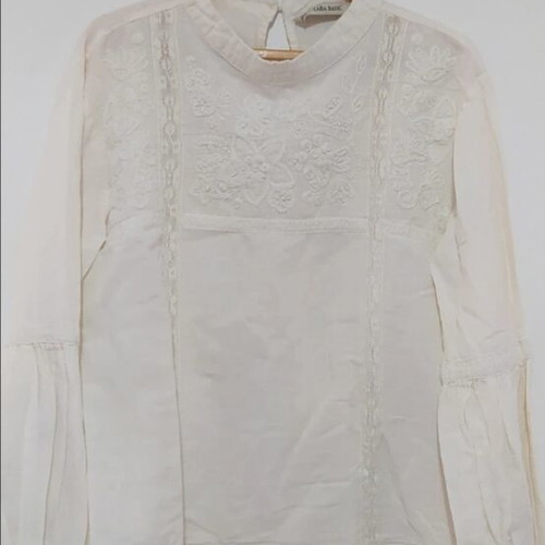 Zara romantic long-sleeve blouse used, broken white, thin fabric