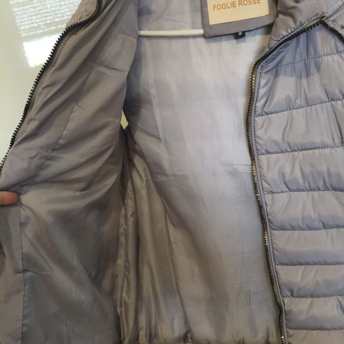 Foglie Rosse Sleeveless Quilted Puffer Gilet Size M like new, gray