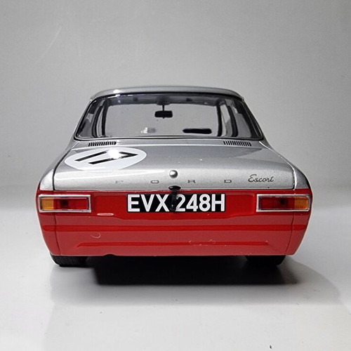 Minichamps Ford Escort Mk1 Team Broadspeed RAC TT Silverstone 1970 Model 1:18 new
