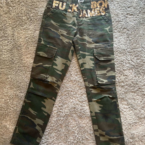 Camouflage pants like new, size XS, with gold decoration