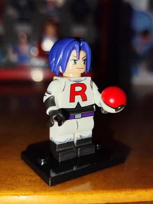Jessie Team Rocket figure like new with base and Pokeball