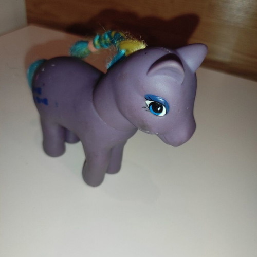 Pony figure used, 12–13 cm