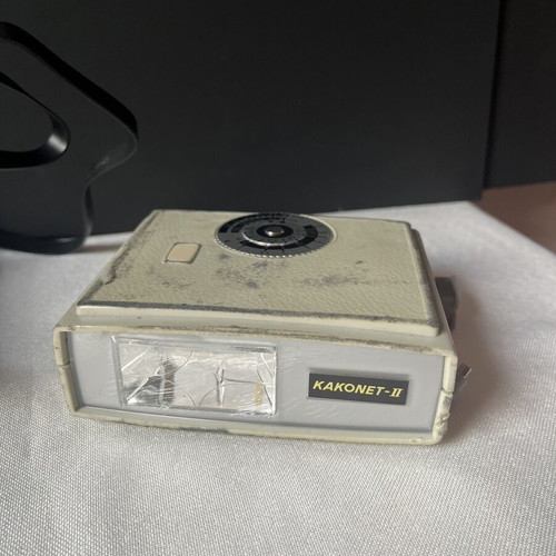 Kakonet-II Vintage Camera Flash used with Original Case