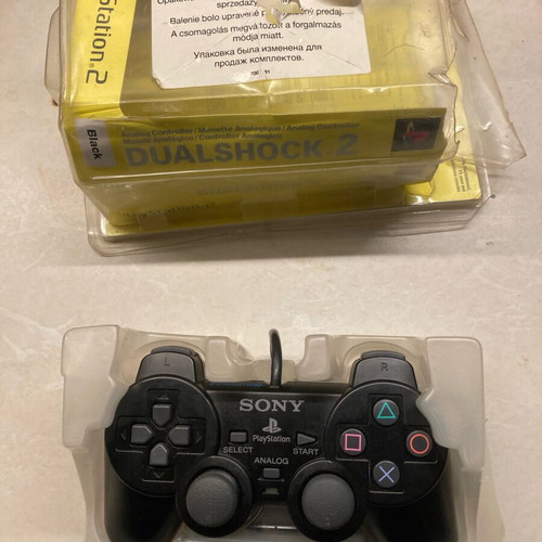 PlayStation 2 controller used, excellent condition