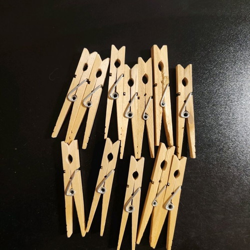 Clothespins new, pack of twelve wooden