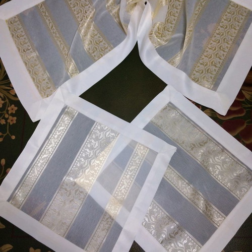 Soufli Silk Set new with golden details