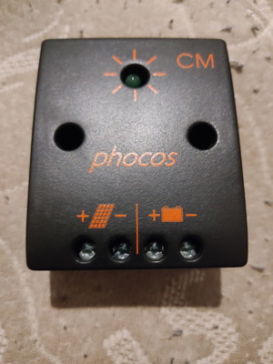 Phocos battery charge controller 12Vdc up to 4A like new for solar panel