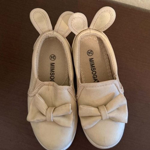 Girls' ballet flats, size 24, beige