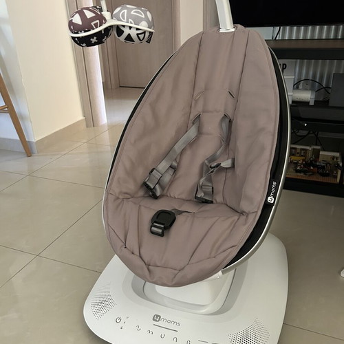 4Moms Mamaroo 5.0 Electric Baby Swing with Music and Vibration up to 11kg, Cream