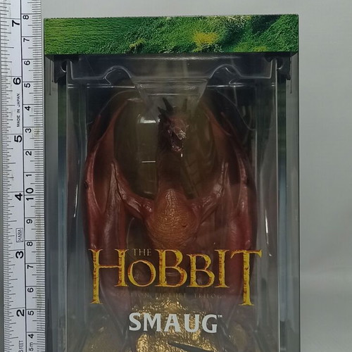 The Hobbit Smaug 7'' Statue with Acrylic Case new