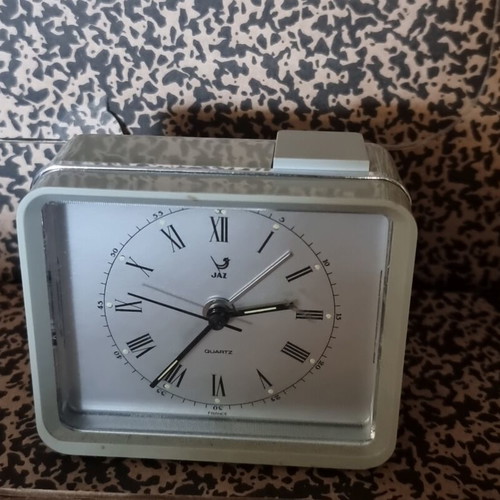 JAZ France Quartz Table Clock from the 70s used, analog