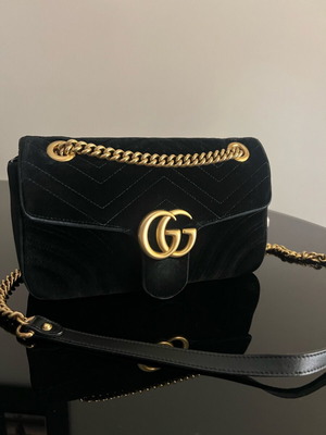 Gucci GG Marmont shoulder velvet bag
