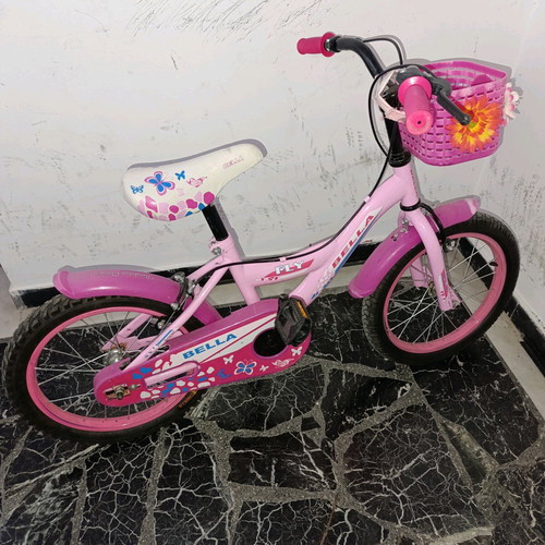 Girl's bicycle 16" wheels used, with basket and stand