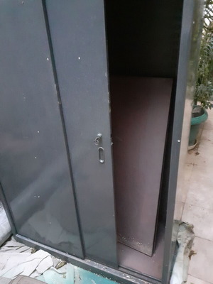 Ντουλάπα μεταλλική μεταχειρισμένη