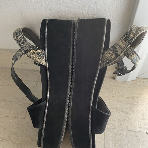 Tamaris platform sandals like new, leather suede, size 39, black and grey