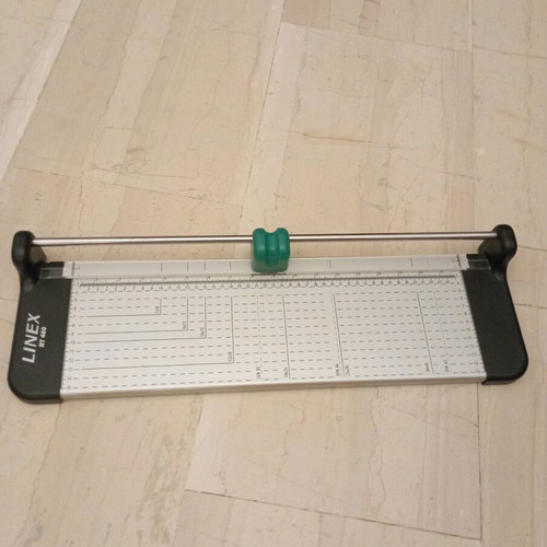 Paper cutter Linex RT 460 like new, 57x17cm