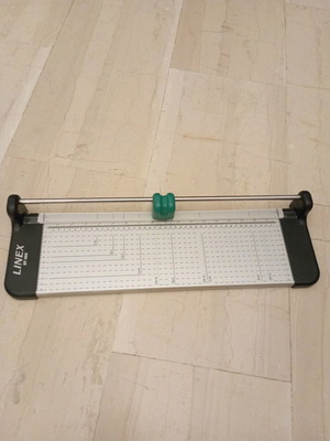 Paper cutter Linex RT 460 like new, 57x17cm