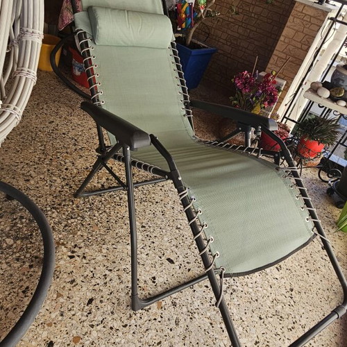 Folding Reclining Chair like new