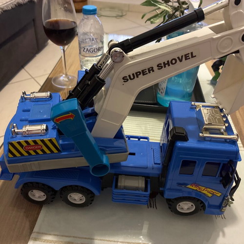 Toy Crane used with 360° rotating tower and lever control