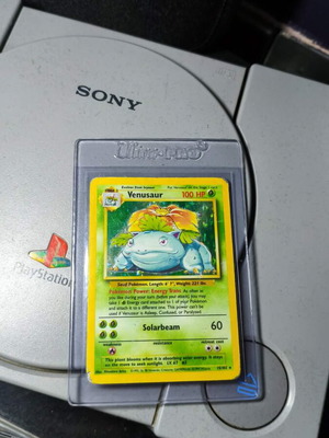 Pokémon TCG Venusaur 15/102 Base Set Holo used card