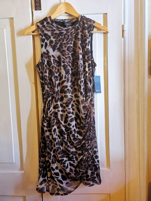 Animal print dress M new Nordstrom with side ruching detail