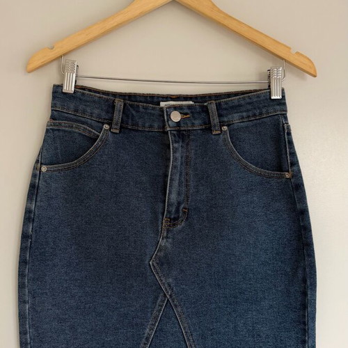 Pull & Bear mini skirt dark blue denim, like new