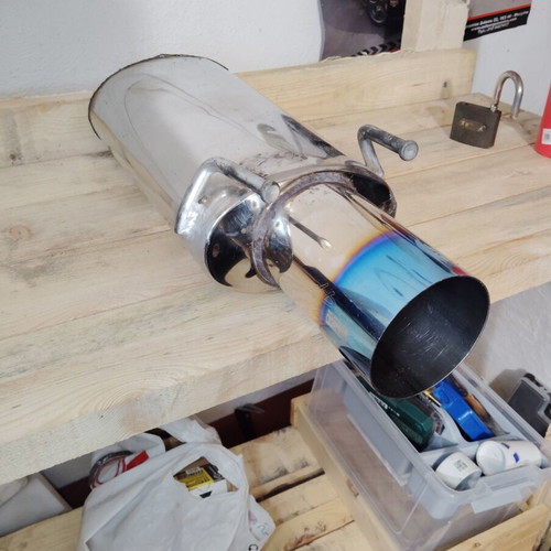 Exhaust tip free flow like new with silencer and genuine HKS tip