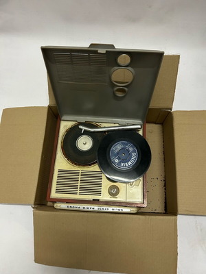 Radio pick-up in very good condition