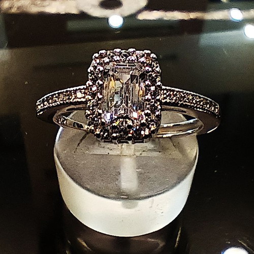 Silver rosetta ring adjustable with white zircon 6x4mm made to order