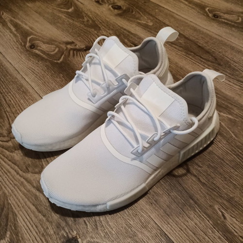 Adidas NMD R1 men's sports shoes, white, size 44