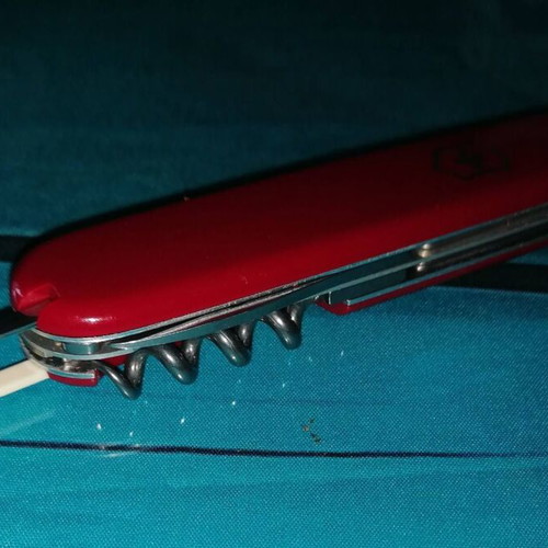 Victorinox Swiss Army Knife with 10 Functions like new