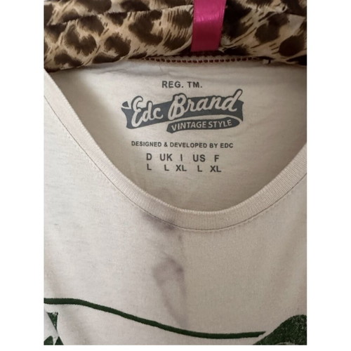Von Dutch t-shirt used, beige, size XL