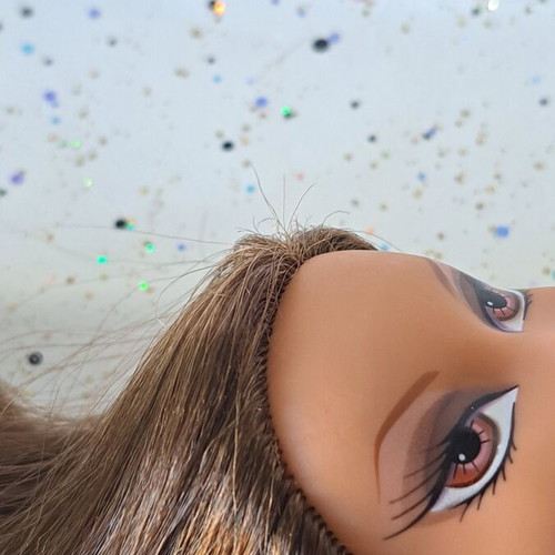 Bratz The Fashion Show Evening Wear Yasmin doll used with flaws and mismatched shoes