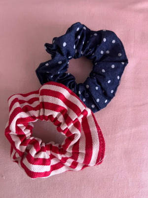 Λαστιχάκια scrunchies καινούργια, σε σχέδιο ριγέ και πουά, σετ 2 τεμαχίων