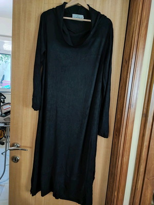 The workshop Black wide dress used