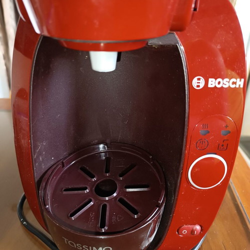 Tassimo coffee machine like new with capsules