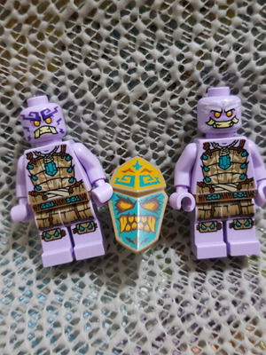 Lego Ninjago 71746. Δύο φιγούρες.