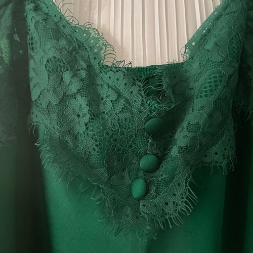 Lingerie top like new, fits up to L