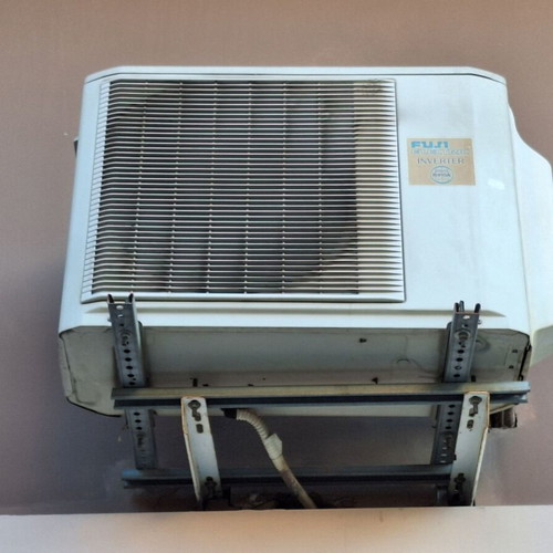 Fuji Inverter Air Condition R410A 24 btu used with Olefini air curtain