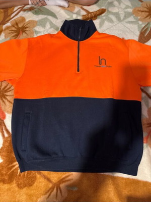 Hickory Bluewave sweatshirt new, size L