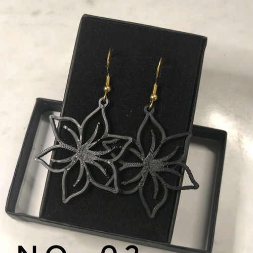 Earrings like new, 4 pairs stainless steel and PLA