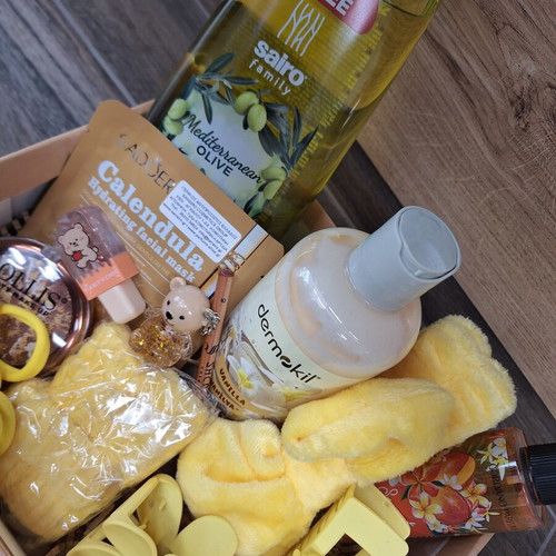 Care set new with body mist, face mask, terracotta, and accessories