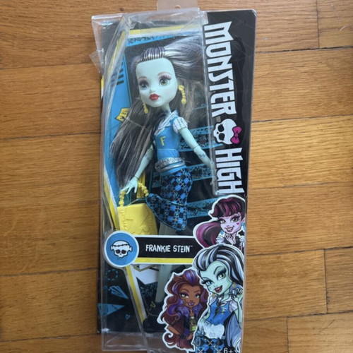 Monster High Frankie Stein Doll original wave 2 new